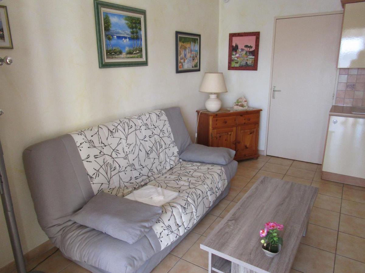 Logement Calme Proche Mer, 4 Personnes, St Aygulf เฟรฌูส ภายนอก รูปภาพ